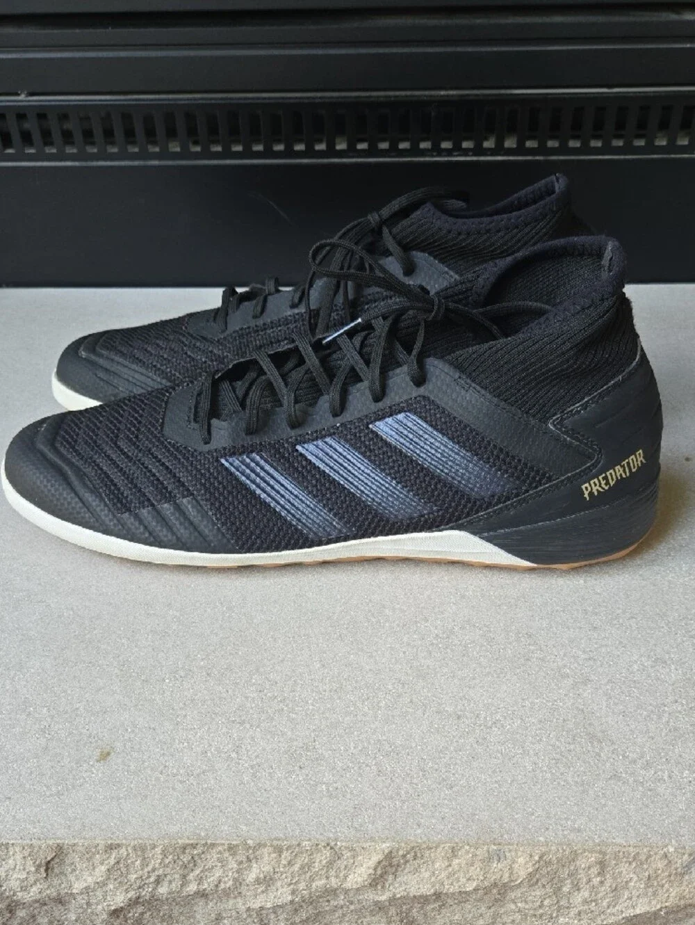 Men's Adidas Indoor Soccer Black Knit Lace-Up Sneakers Futsal 13 Predator Futbol